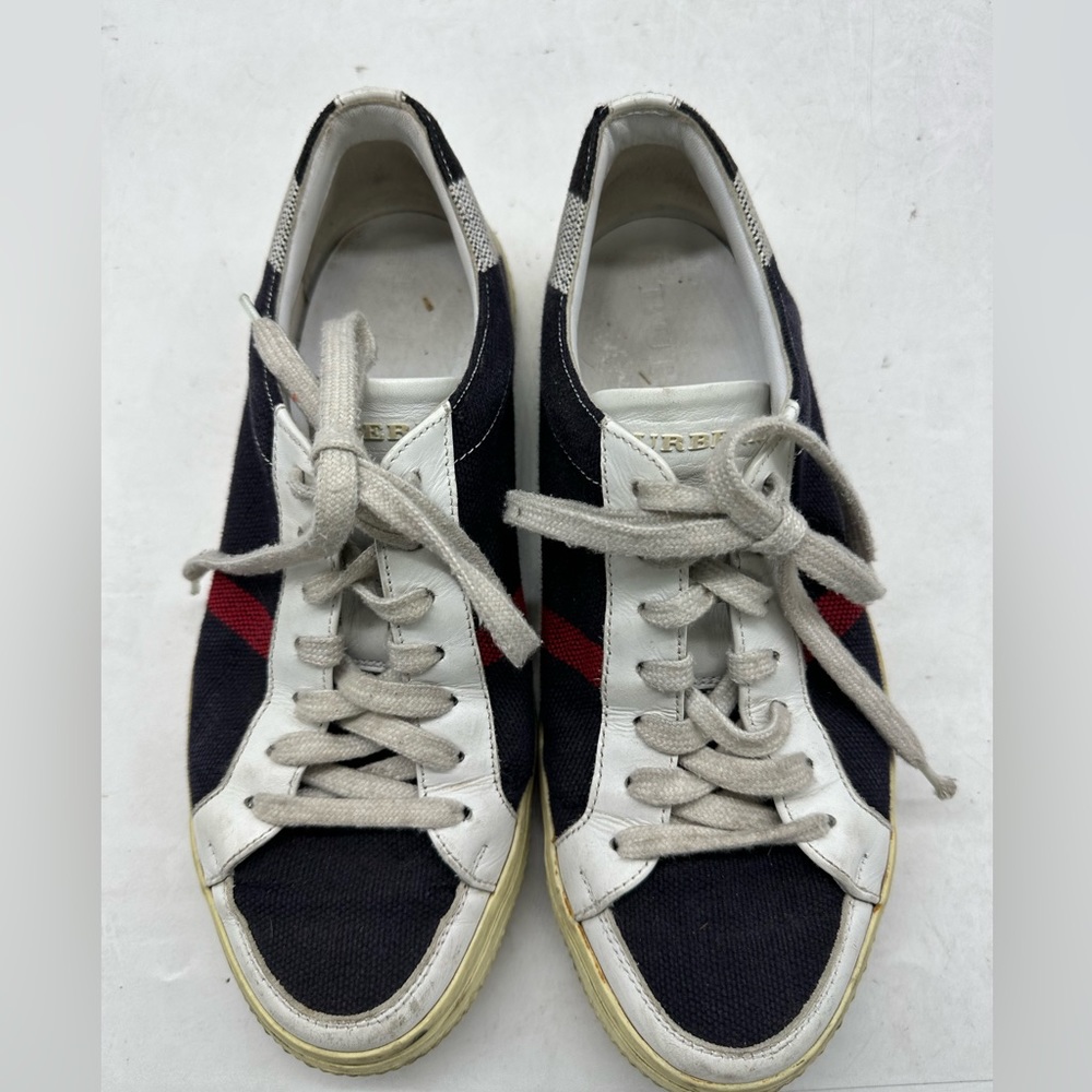 Burberry sneakers women’s sneakers sz 36/6 US